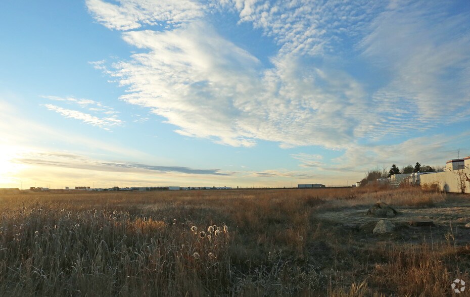 105 Clearskye Way, Red Deer County, AB for sale - Other - Image 2 of 3