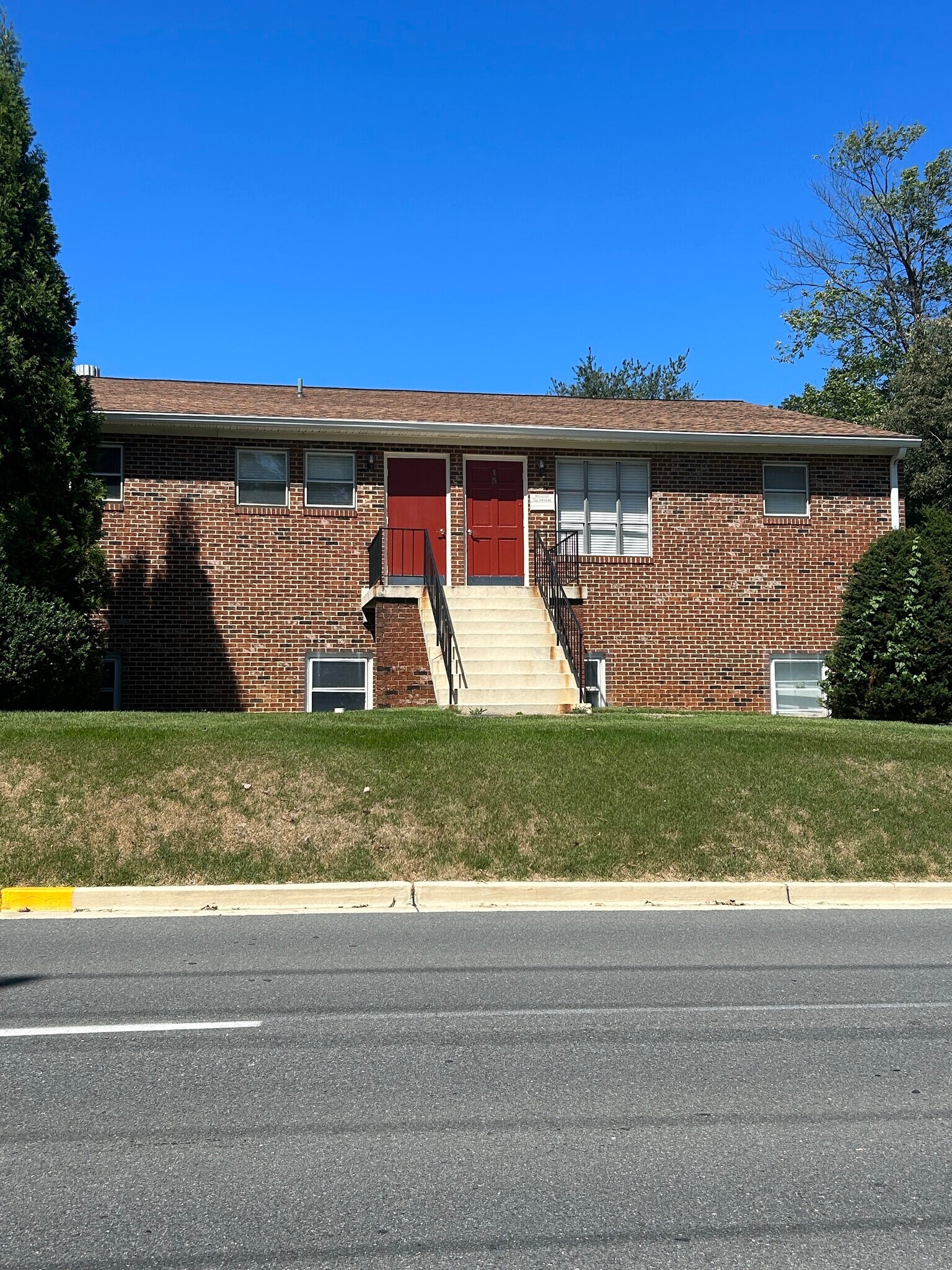 15 E Deer Park Dr, Gaithersburg, MD à louer Photo du bâtiment- Image 1 de 4