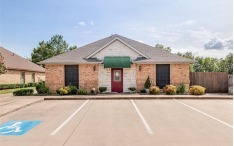 Plus de détails pour 2606 Harwood Rd, Bedford, TX - Bureau à vendre