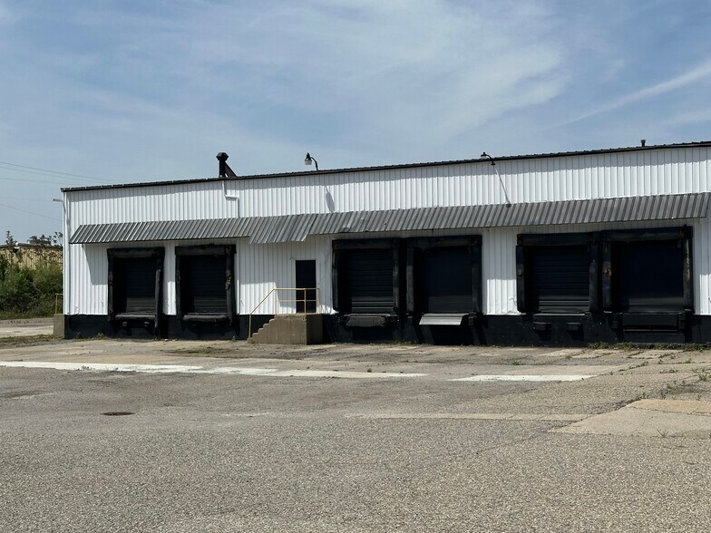 1100 Pearl St, Chesaning, MI à vendre - Photo du bâtiment - Image 2 de 8
