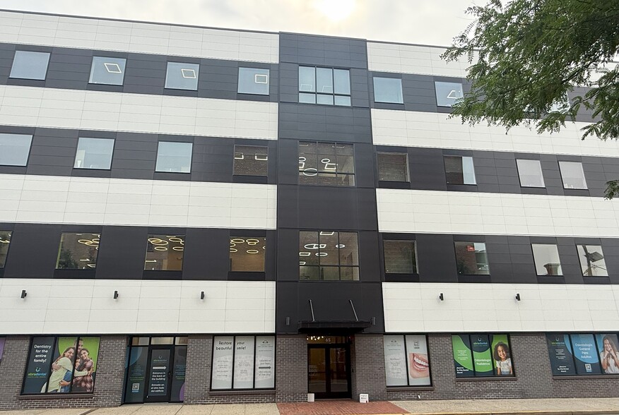 65 Jefferson Ave, Elizabeth, NJ for lease - Building Photo - Image 2 of 4