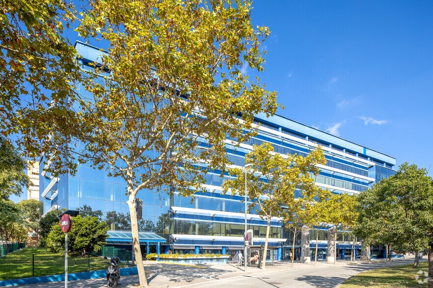 Avinguda dels Vents, 9-13, Badalona, Barcelona à vendre - Photo du bâtiment - Image 2 de 16