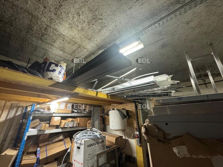 Flex in Chennevières-sur-Marne for lease - Interior Photo - Image 3 of 5