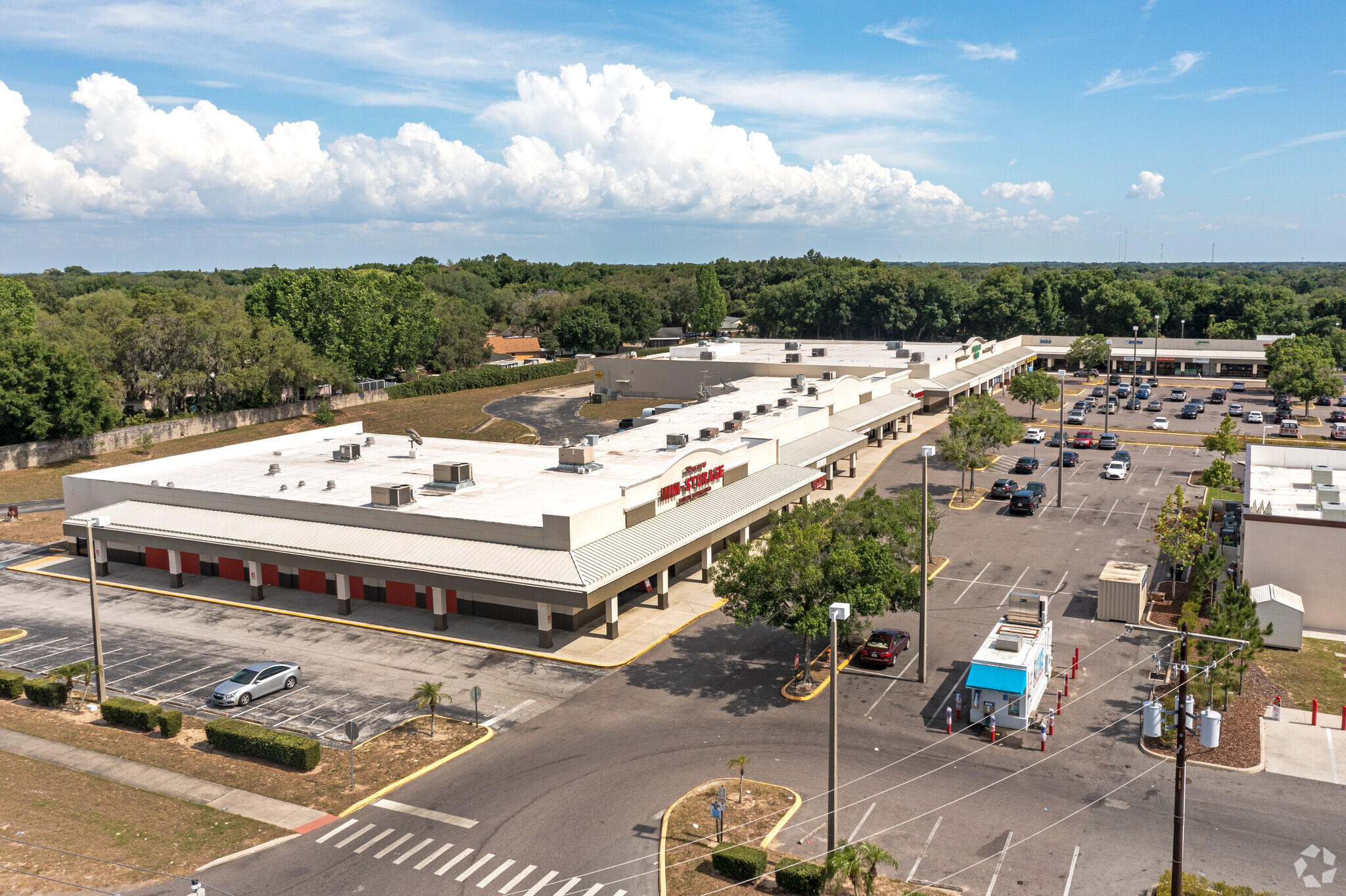 1201-1281 Kingsway Rd, Brandon, FL for sale Primary Photo- Image 1 of 1