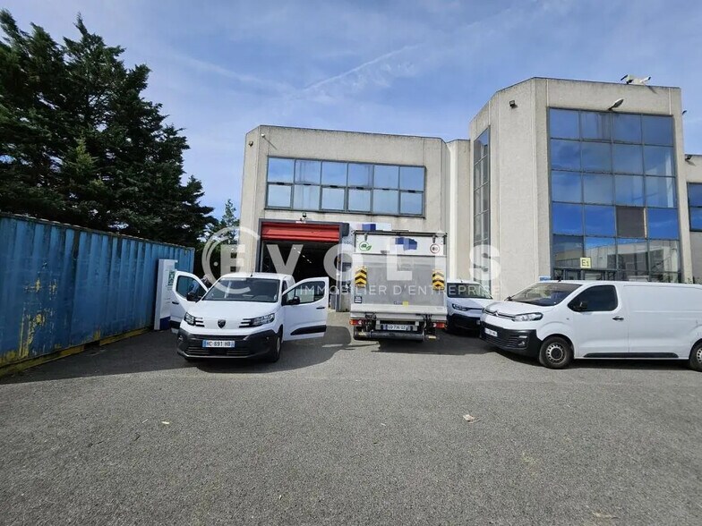 Flex dans Vitry-sur-Seine à louer - Photo du bâtiment - Image 1 de 18