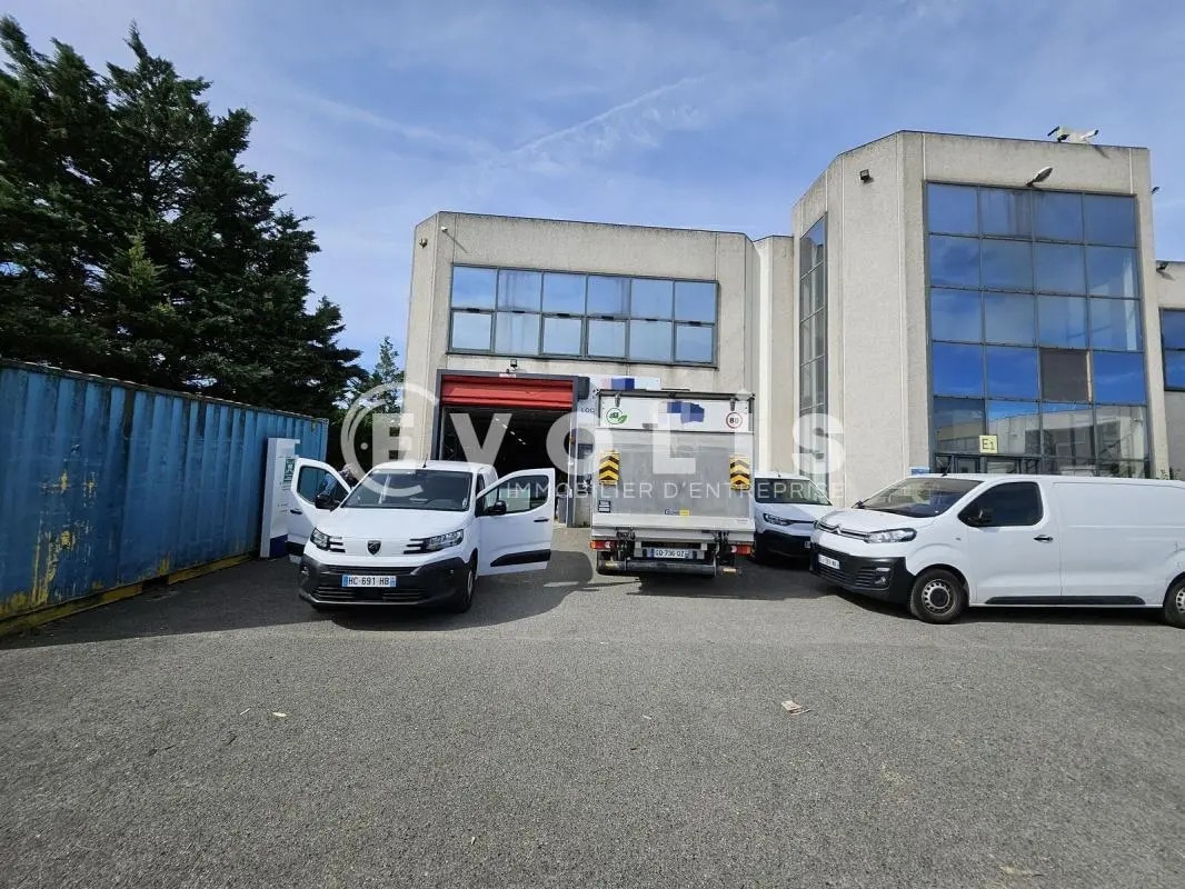 Flex in Vitry-sur-Seine for lease Building Photo- Image 1 of 19