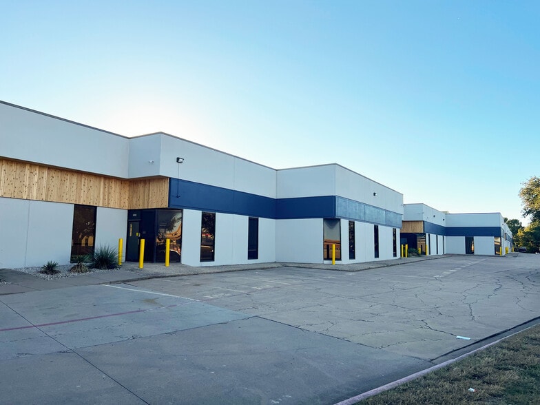 2500-2536 NE Loop 820, Fort Worth, TX for sale - Building Photo - Image 2 of 20