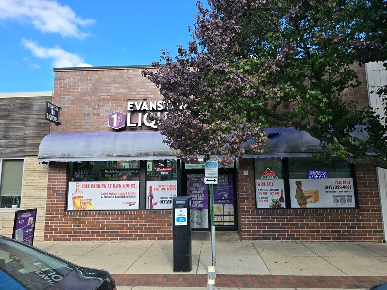 1019 Davis St, Evanston, IL for sale - Building Photo - Image 1 of 17