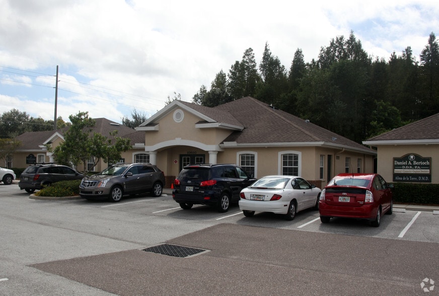 10820 Sheldon Rd, Tampa, FL à vendre - Photo du bâtiment - Image 2 de 38