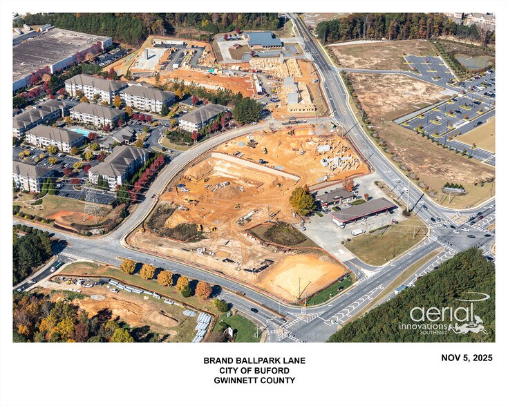 Ballpark Ln, Lawrenceville, GA à louer - Photo du bâtiment - Image 2 de 4