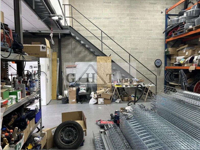 Industrial in Gennevilliers for lease - Interior Photo - Image 3 of 5