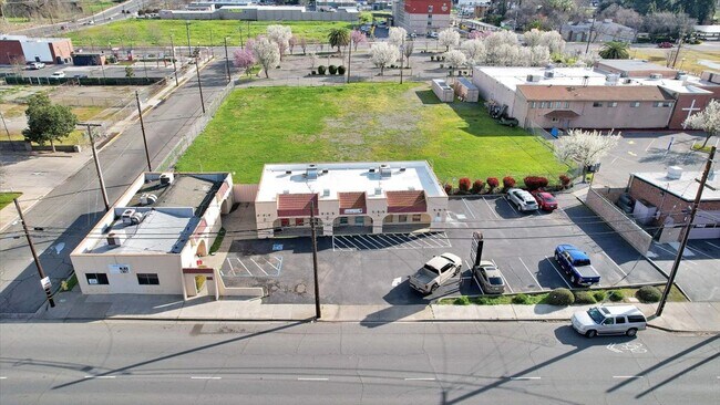More details for 525 Plumas St, Yuba City, CA - Retail for Sale