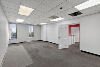 1111 Delafield St, Waukesha, WI for lease Interior Photo- Image 2 of 11