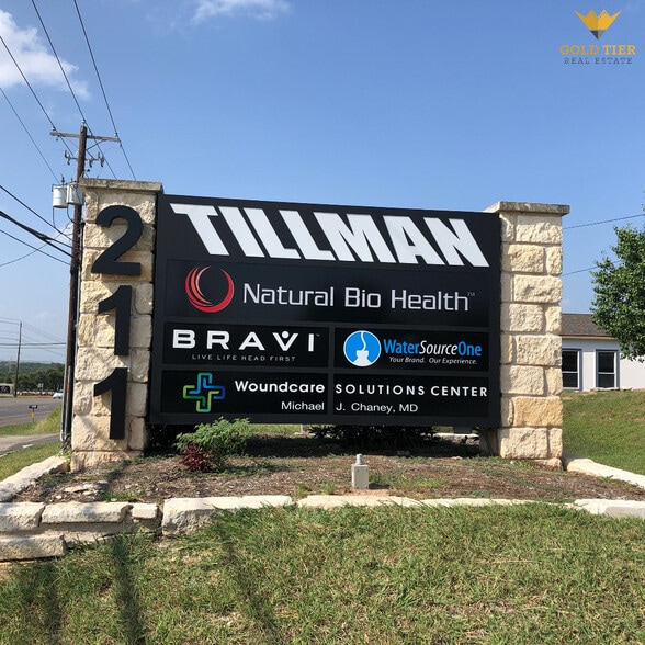 211 Ranch Road 620 S, Lakeway, TX for lease - Building Photo - Image 3 of 4