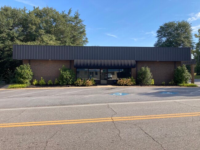 Plus de détails pour 18 W Gibson St, Hartwell, GA - Bureau à vendre