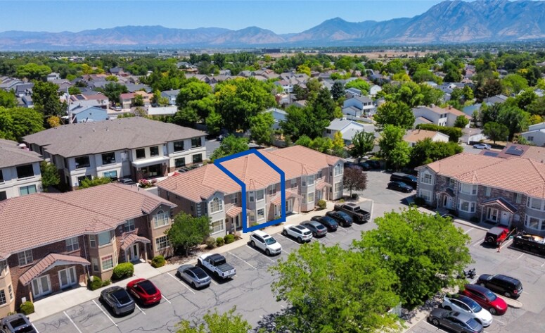 8823 S Redwood Rd, West Jordan, UT à vendre - Photo du bâtiment - Image 2 de 7