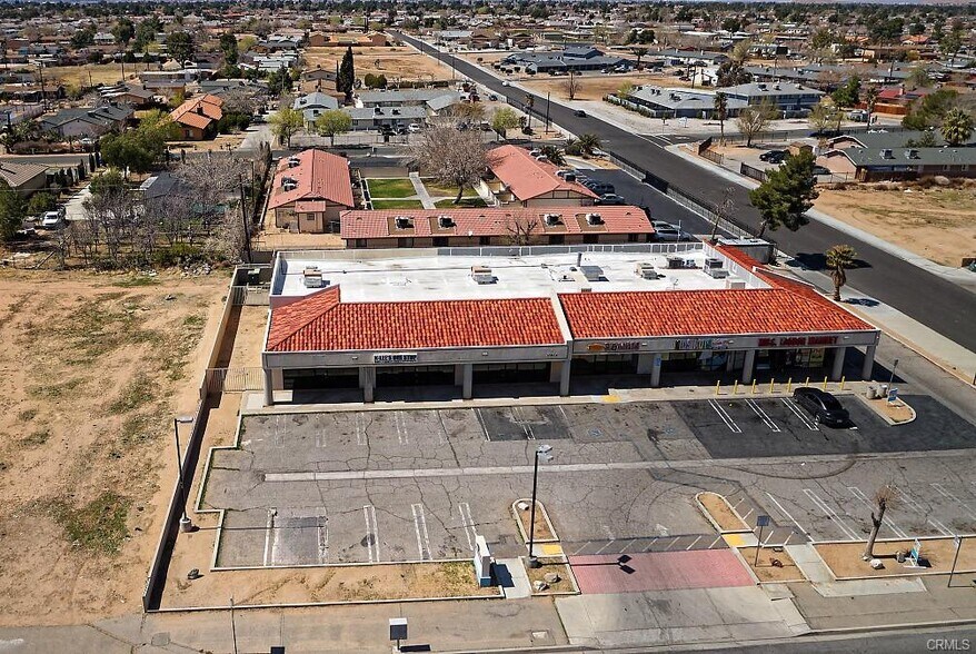 13534 Navajo Rd, Apple Valley, CA à louer - Aérien - Image 2 de 6