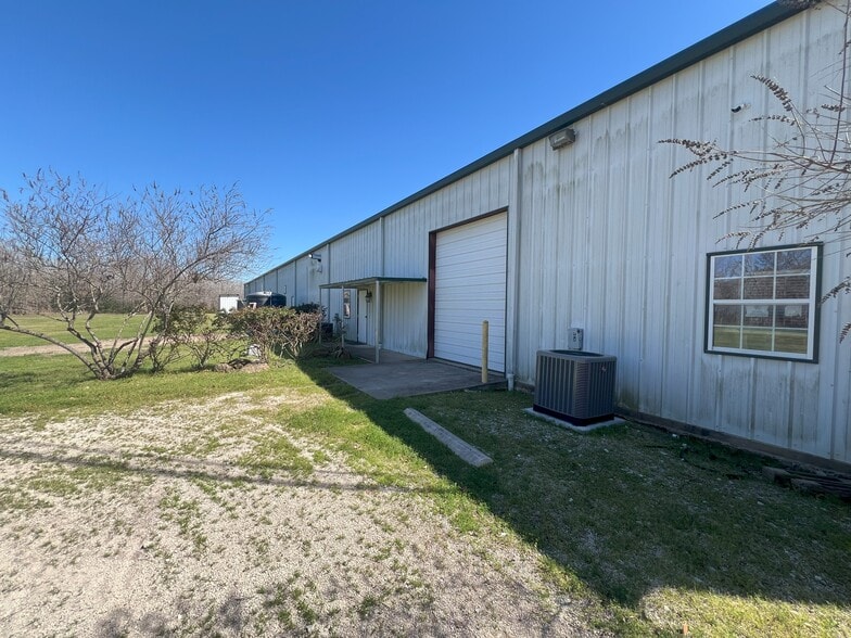 721 Peach Creek Cut Off, College Station, TX for lease - Building Photo - Image 2 of 7
