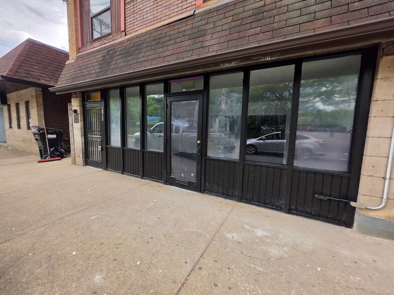 1812 S Braddock Ave, Pittsburgh, PA à louer - Photo du bâtiment - Image 2 de 9