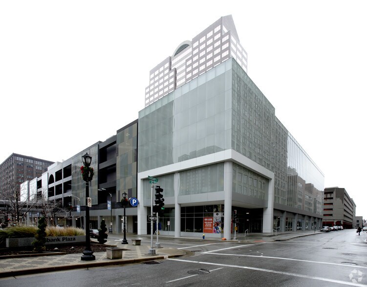 605-635 Locust St, Saint Louis, MO for lease - Primary Photo - Image 1 of 7
