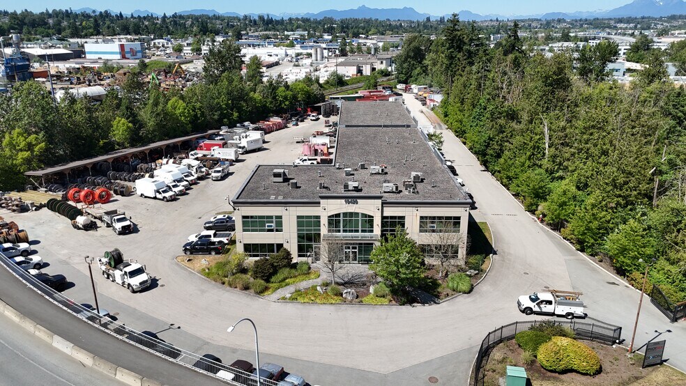 19429 54th Ave, Surrey, BC for sale - Building Photo - Image 1 of 18