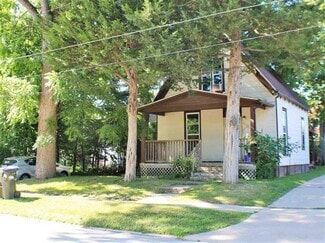 Plus de détails pour 1016 Rochester Ave, Iowa City, IA - Multi-résidentiel à vendre