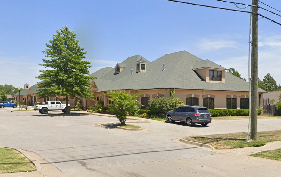4404-4416 W Houston St, Broken Arrow, OK à vendre - Photo du bâtiment - Image 2 de 16