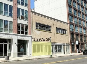 824 Chapel St, New Haven, CT à louer Photo intérieure- Image 2 de 8