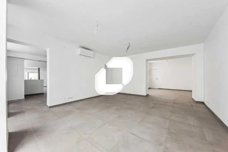 67 Rue De Charenton, Paris for lease - Building Photo - Image 3 of 16