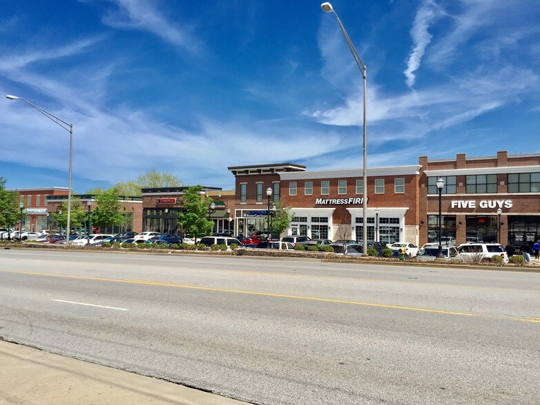 8224 Calumet Ave, Munster, IN à louer - Photo du bâtiment - Image 2 de 26