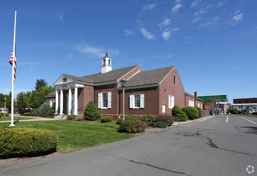 31 Court St, Westfield, MA à vendre - Photo principale - Image 1 de 1