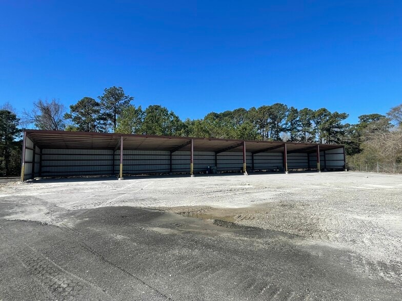 1069 Lincoln Ave, North Charleston, SC for lease - Building Photo - Image 2 of 5