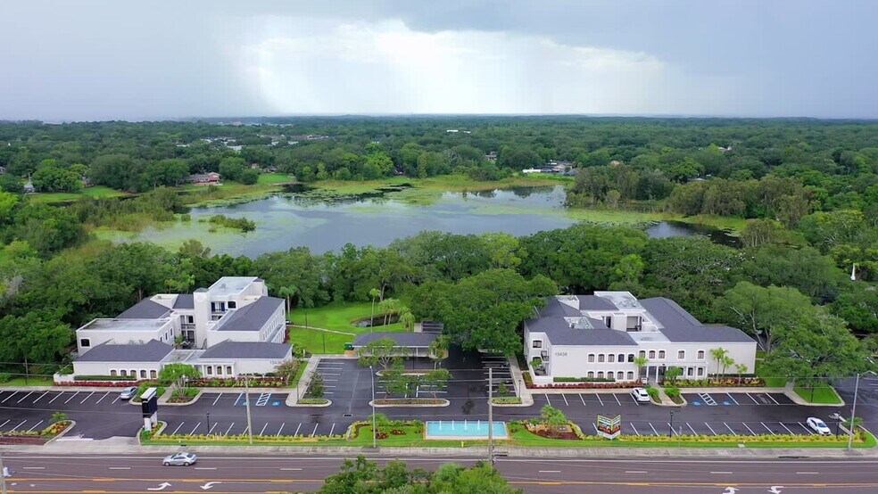 15436 N Florida Ave, Tampa, FL à louer - Vidéo sur l’inscription commerciale - Image 2 de 29