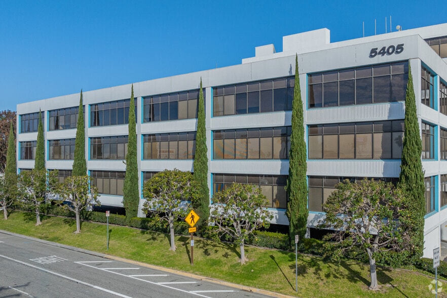 5405 Garden Grove Blvd, Westminster, CA for sale - Building Photo - Image 2 of 10