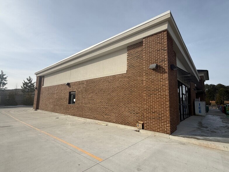 92 Auburn Gate Ln, Auburn, GA à louer - Photo du bâtiment - Image 3 de 12
