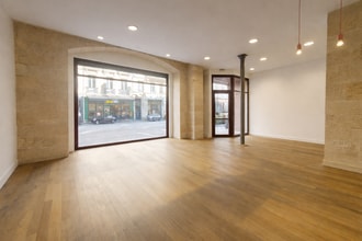 5 Rue Duffour Dubergier, Bordeaux for lease Interior Photo- Image 2 of 14