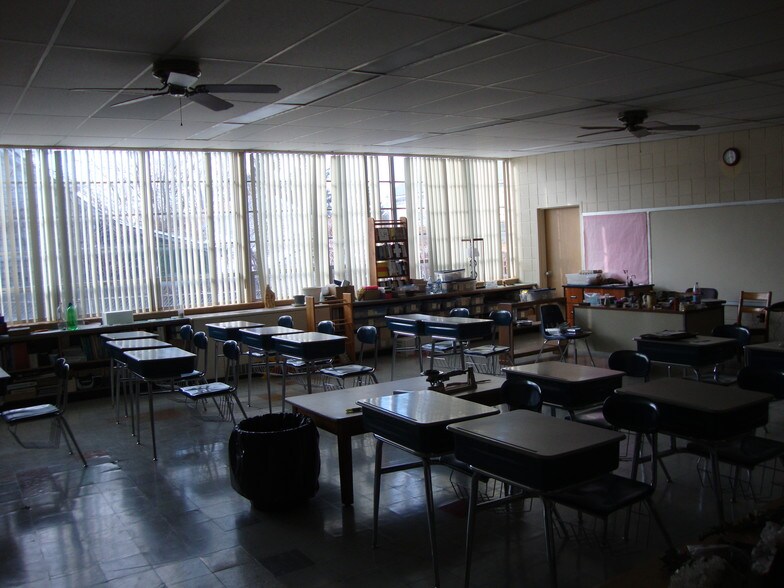 60 South St, Ware, MA à vendre - Photo intérieure - Image 3 de 4