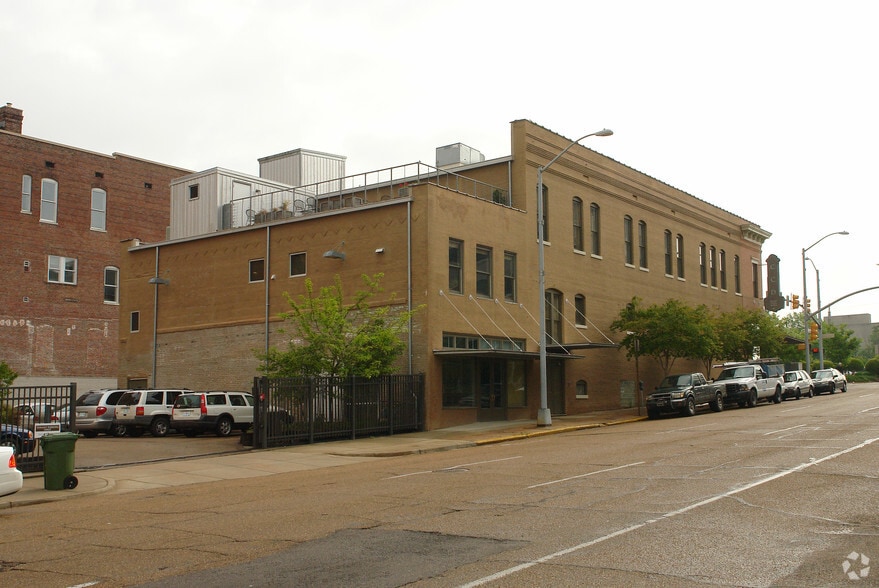129 President St, Jackson, MS for lease - Building Photo - Image 2 of 4