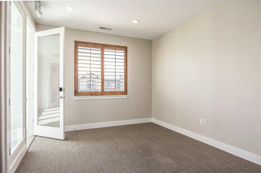 118 W Winchester St, Murray, UT à vendre - Photo du bâtiment - Image 2 de 18