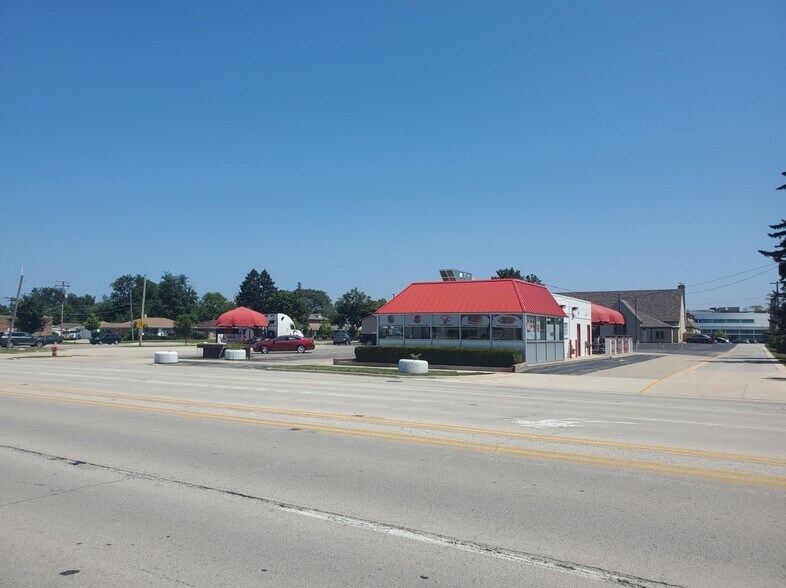 1215 Wolf Rd, Des Plaines, IL for sale - Building Photo - Image 2 of 6