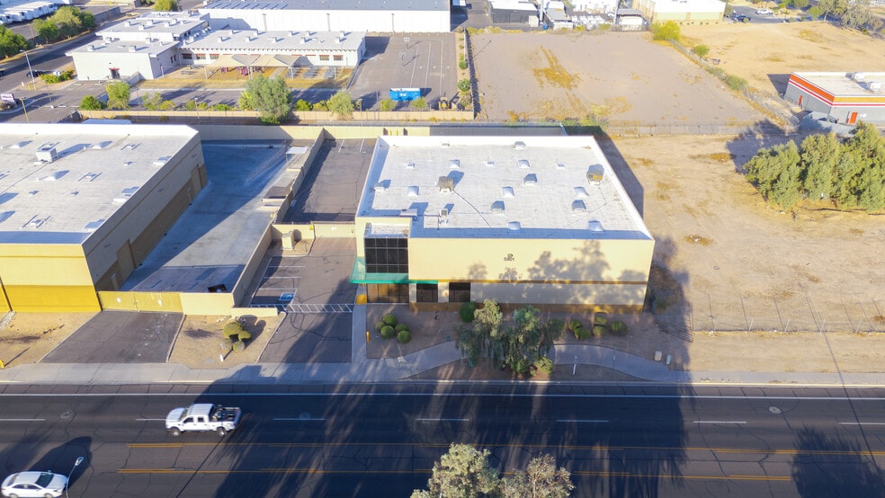 5801 S 24th St, Phoenix, AZ for lease - Building Photo - Image 1 of 6