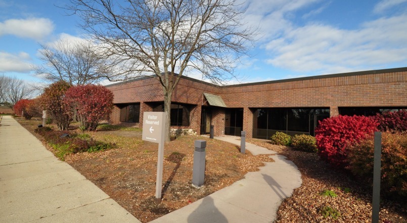 11900 W Lake Park Dr, Milwaukee, WI for sale - Building Photo - Image 1 of 1