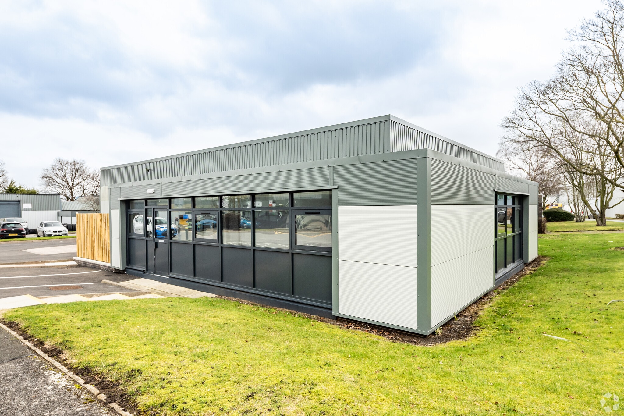 Stuart Rd, Altrincham for lease Primary Photo- Image 1 of 3