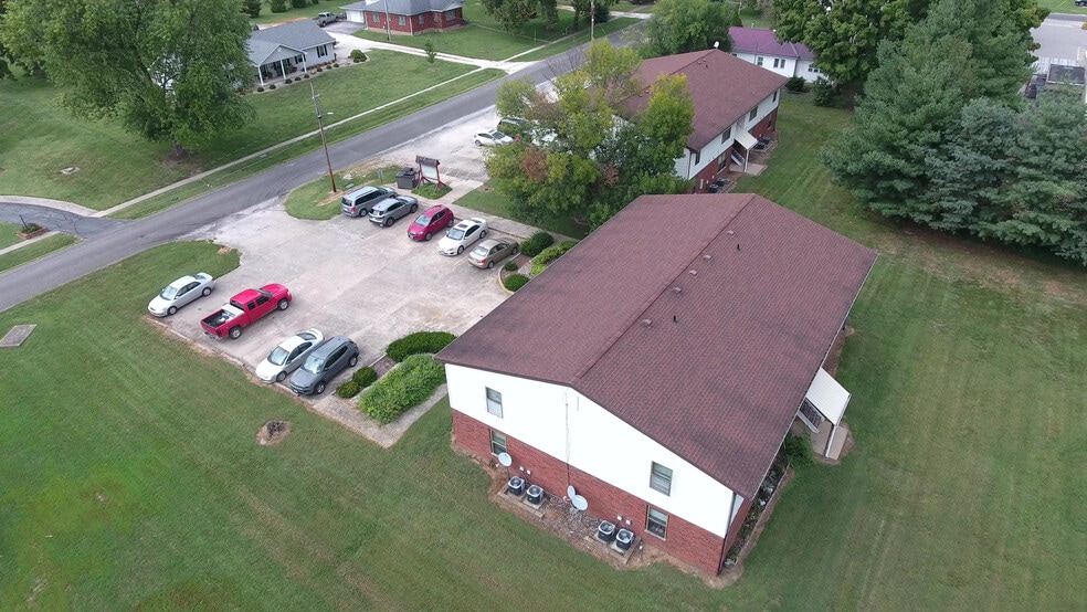 818 6th St, Carrollton, IL for sale - Building Photo - Image 3 of 5