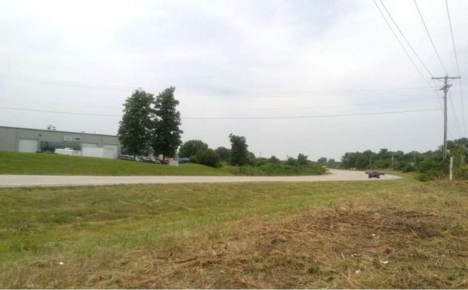 Highway A & Hidden Valley Drive, Wentzville, MO for sale - Building Photo - Image 1 of 1