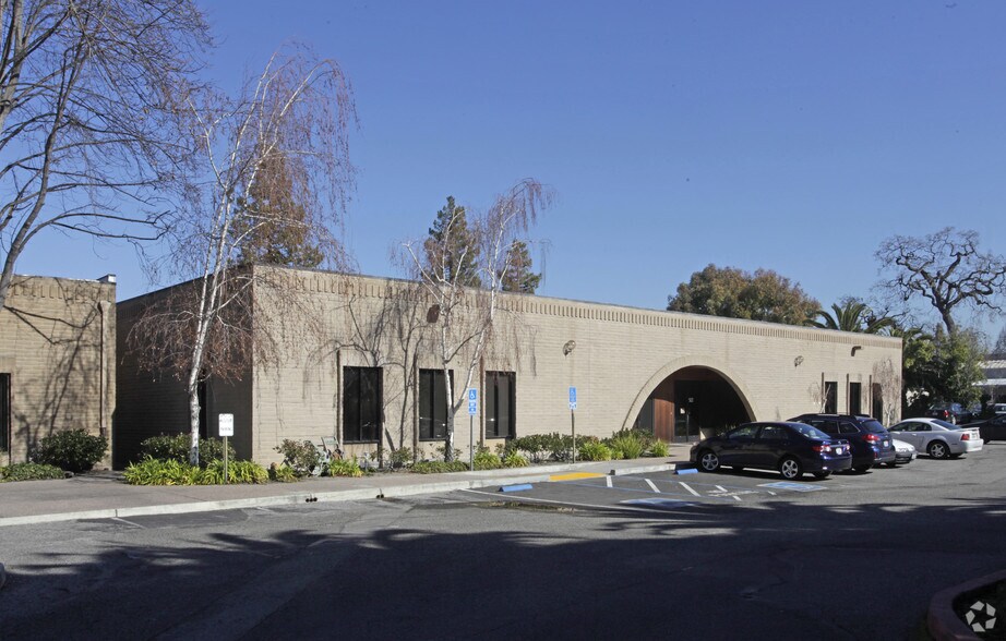 522 Mercury Dr, Sunnyvale, CA à vendre - Photo du bâtiment - Image 2 de 4