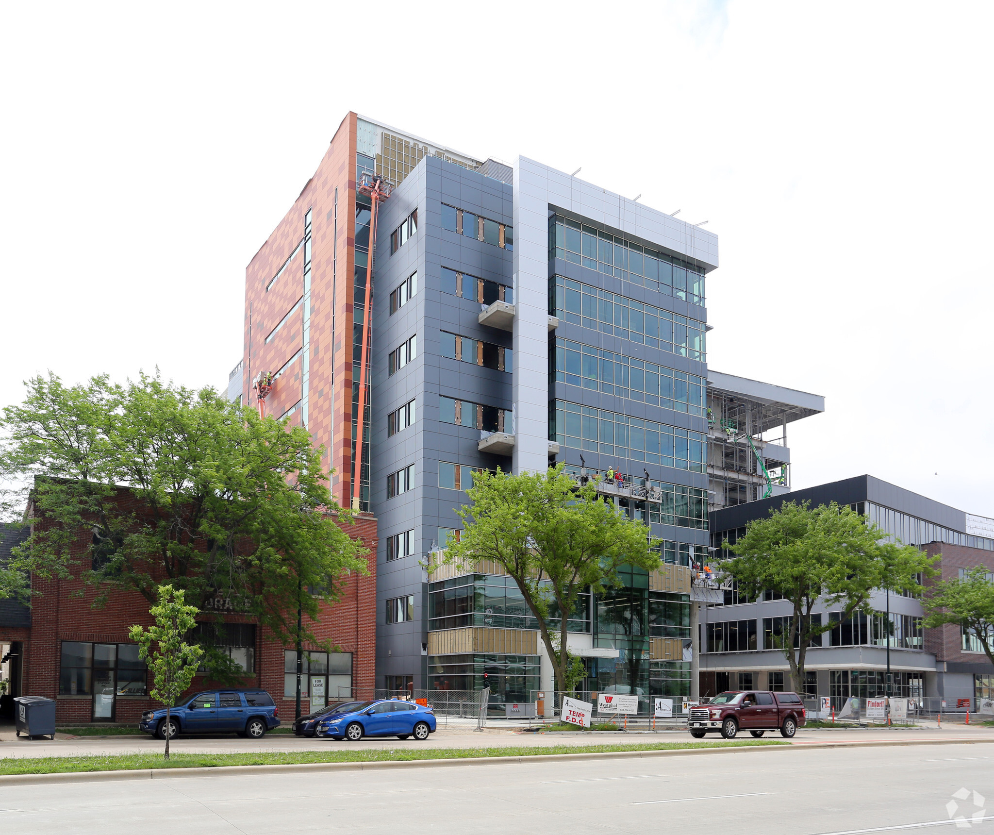 821 E Washington Ave, Madison, WI for sale Primary Photo- Image 1 of 1