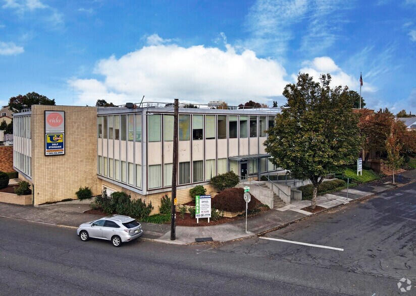 401-411 NE 19th Ave, Portland, OR à louer - Photo du bâtiment - Image 2 de 7