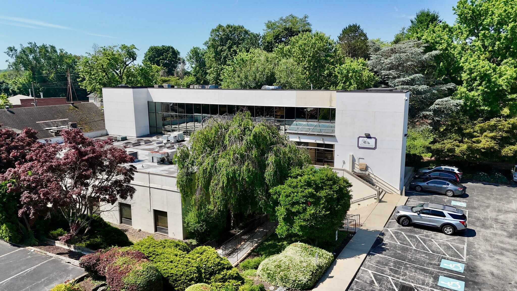 320 King of Prussia Rd, Radnor, PA à louer Photo du bâtiment- Image 1 de 8