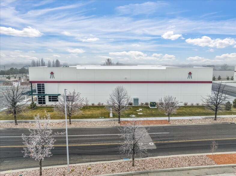 205 N 1140 W, Ogden, UT à louer - Photo du bâtiment - Image 3 de 12